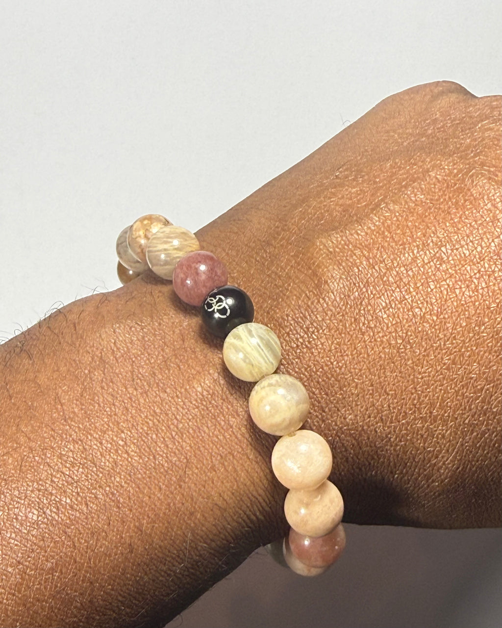 Sunstone Gemstone stretch Bracelet - 10mm